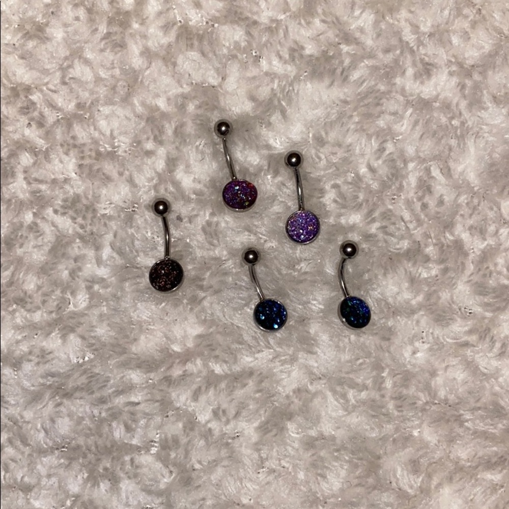 NEVER USED BELLY RINGS